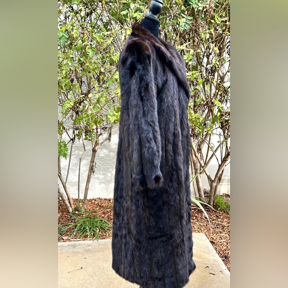 Brown Mink Fur Coat for Women 
size 16 
Preowned - Picture 3 of 9
